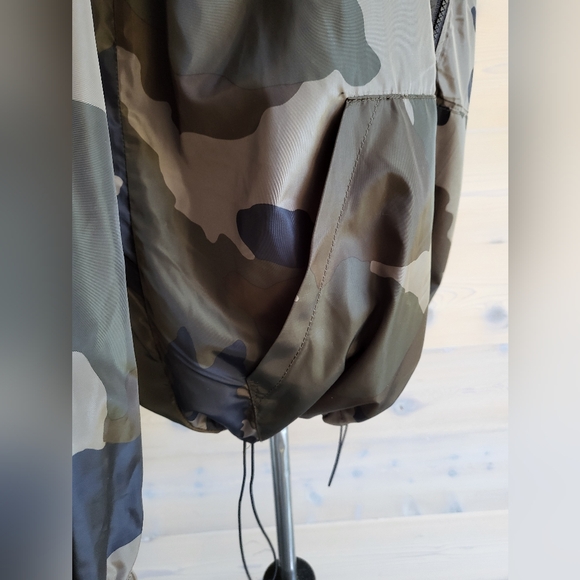 NWT Wild Fable Oversized Camo Camoflage Windbreaker Jacket size S - Picture 7 of 11